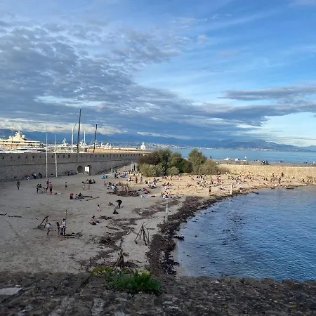 Appartamento Cosy In Juan-les-pins *